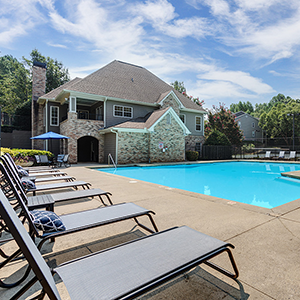 Upscale Amenities - Collingwood Apartments